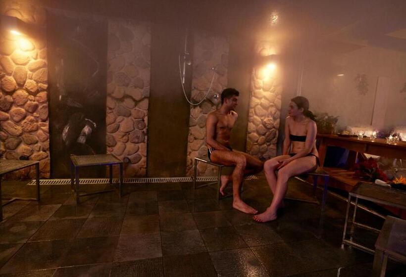 هتل Th Sestriere Villaggio Olimpico