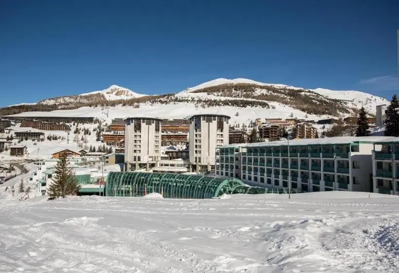 هتل Th Sestriere   Villaggio Olimpico