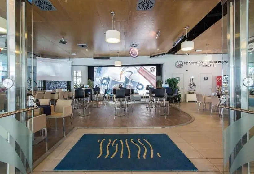 هتل Th Sestriere   Villaggio Olimpico