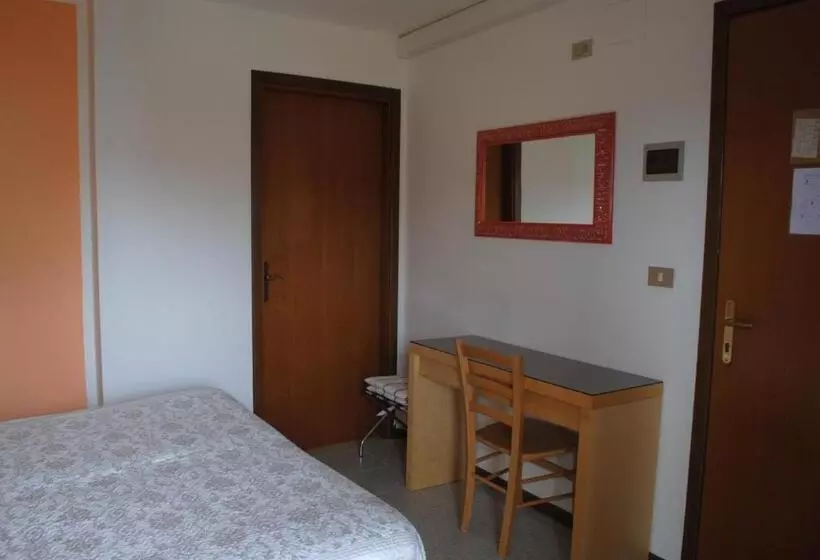 בית מלון כפרי Villa Augusta