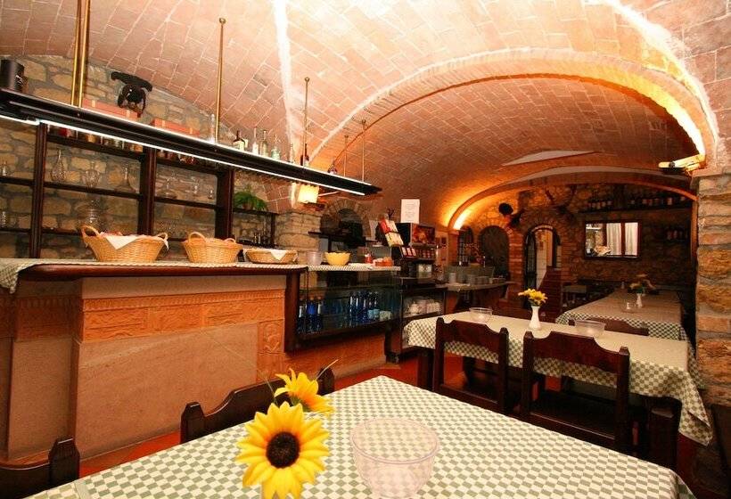 בית מלון כפרי Villa Nencini