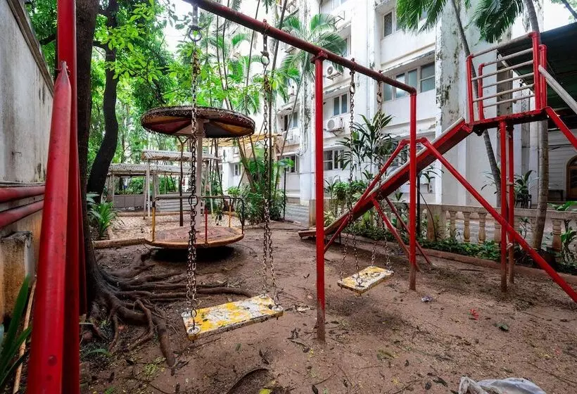 هتل Balwas International