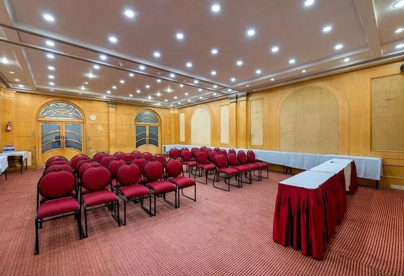 هتل Balwas International