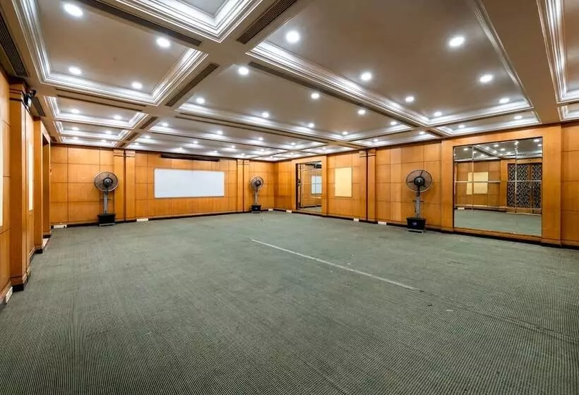 هتل Balwas International