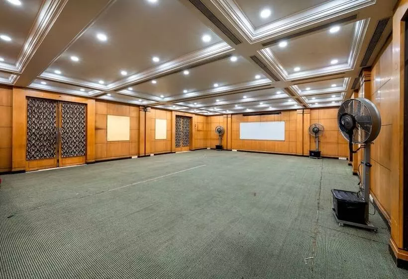 هتل Balwas International