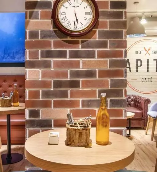 هتل Bloomrooms @ Janpath