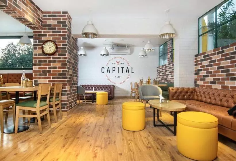 هتل Bloomrooms @ Janpath