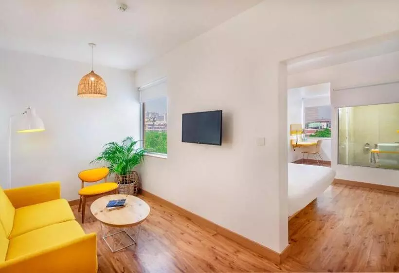 هتل Bloomrooms @ Janpath