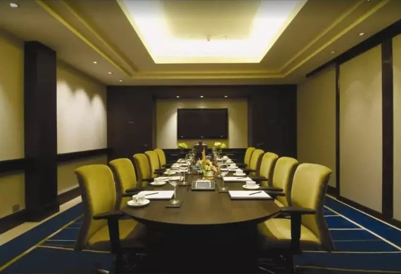 Hotel Blue Diamond Pune Ihcl Seleqtions