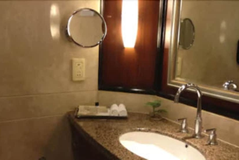 هتل Blue Diamond Pune Ihcl Seleqtions