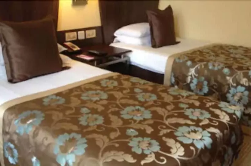 Hotel Blue Diamond Pune Ihcl Seleqtions