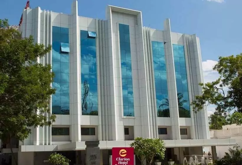 Clarion Hotel President