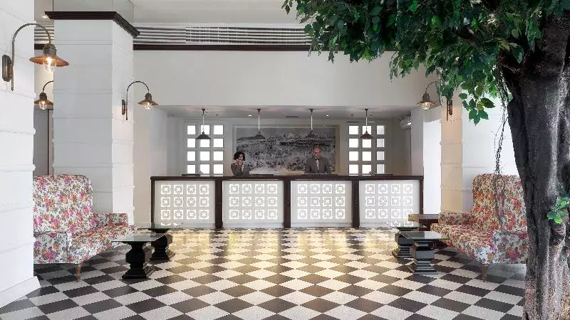 Отель Herods Tel Aviv By The Beach