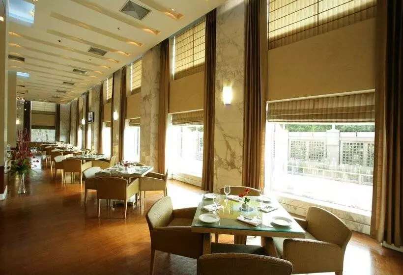 فندق Jaypee Vasant Continental