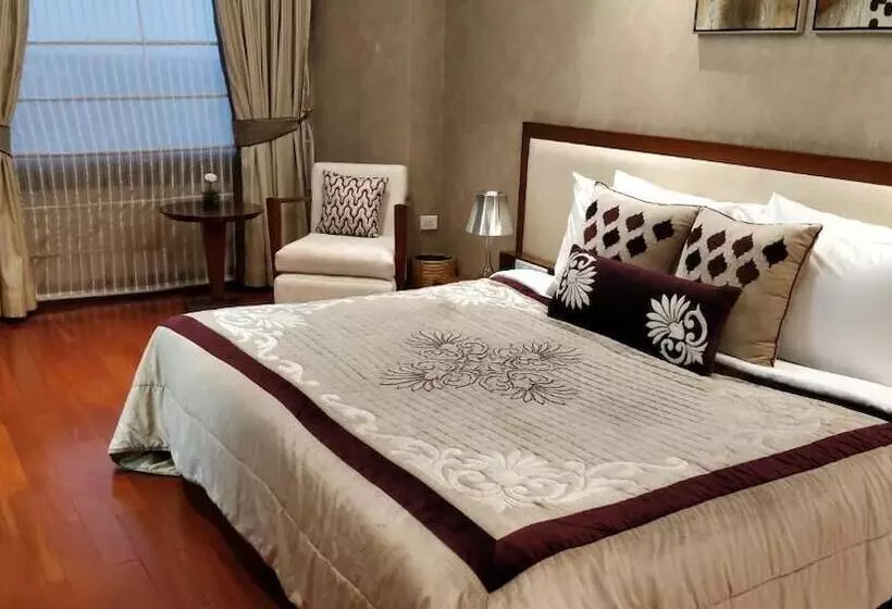 فندق Jaypee Vasant Continental