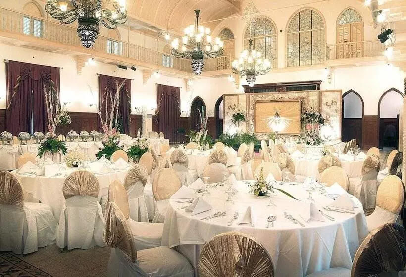 Hotel Majapahit Surabaya Mgallery