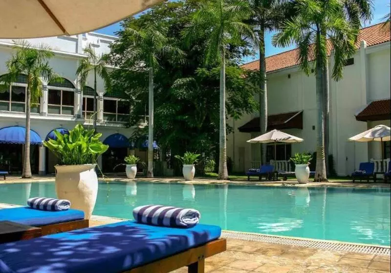 Hotel Majapahit Surabaya Mgallery