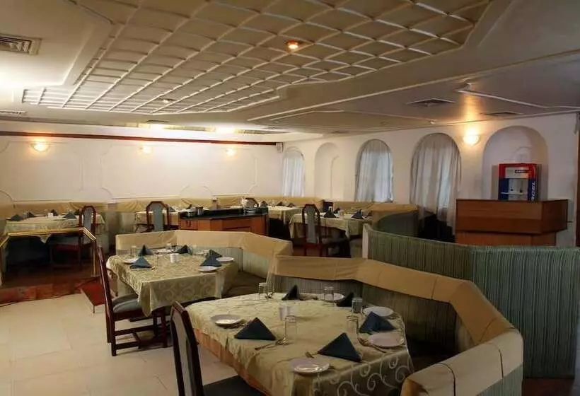 Hotel Maya S Kings Kourt