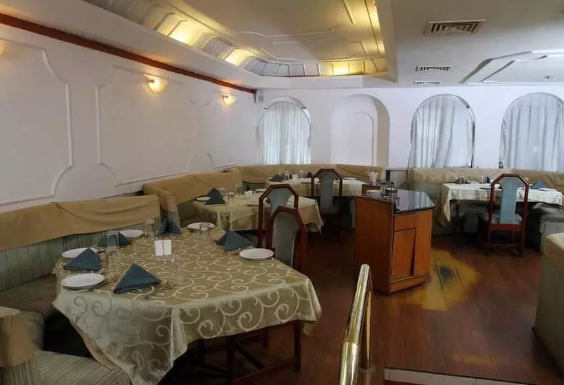 Hotel Maya S Kings Kourt