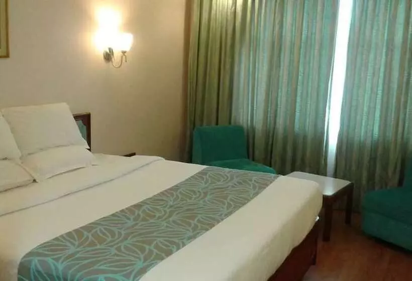 Hotel Maya S Kings Kourt