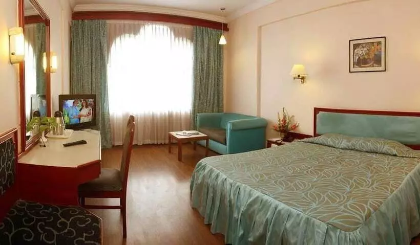 Hotel Maya S Kings Kourt