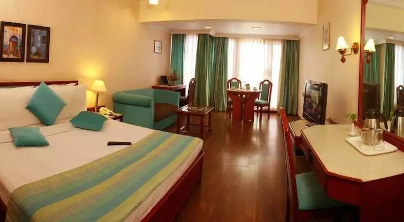 Hotel Maya S Kings Kourt