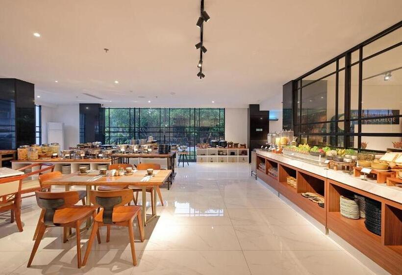 Metro Park View Hotel Kota Lama Semarang