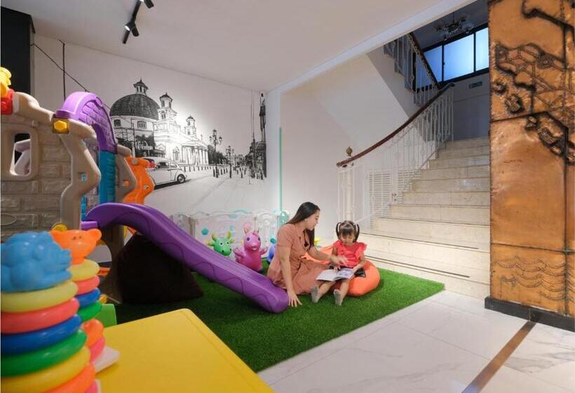 Metro Park View Hotel Kota Lama Semarang