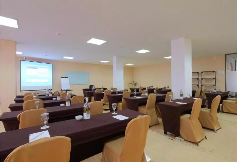 Metro Park View Hotel Kota Lama Semarang