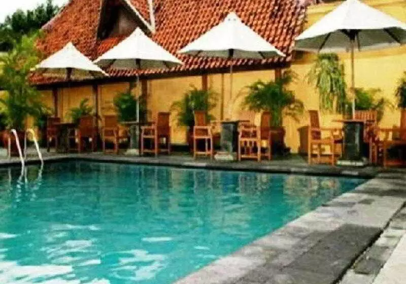 هتل Mutiara Malioboro Yogyakarta