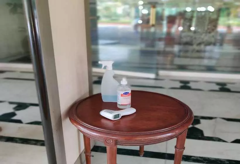 Отель Tajview Agra Ihcl Seleqtions