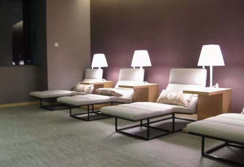 The Capitol Hotel Tokyu