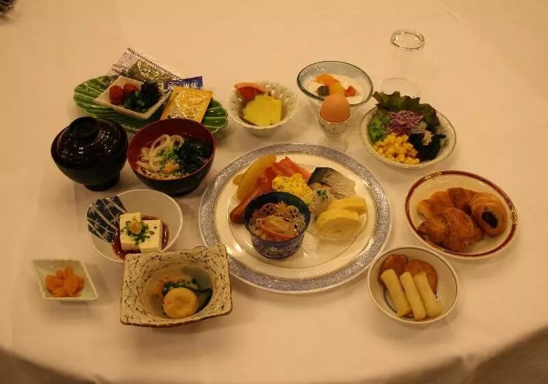 Otel The Celecton Takamatsu