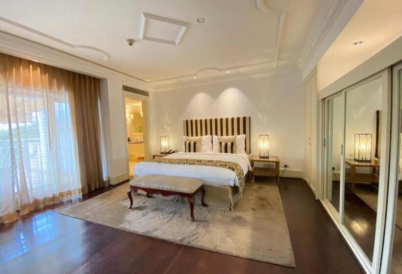 هتل The Claridges New Delhi