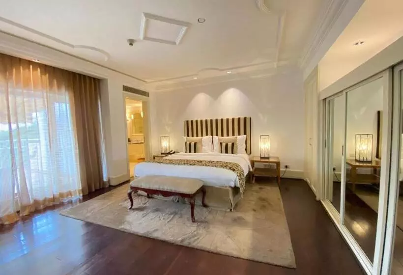 Hotel The Claridges New Delhi