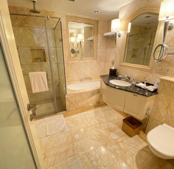 هتل The Claridges New Delhi