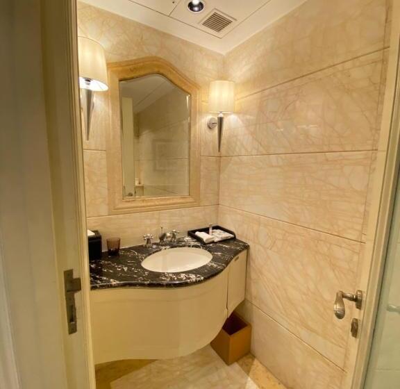 هتل The Claridges New Delhi