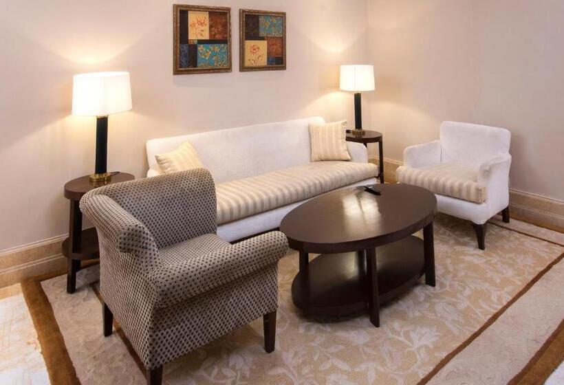 هتل The Claridges New Delhi