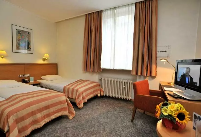 هتل Central Molitor