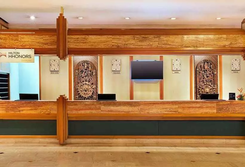 هتل Hilton Yaounde