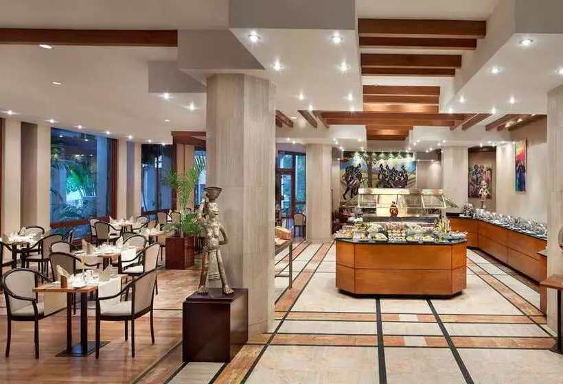 هتل Hilton Yaounde