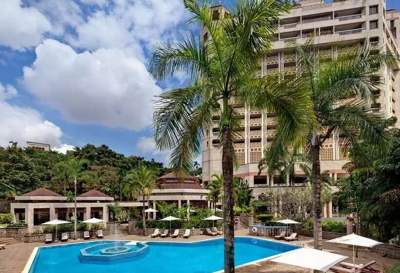 هتل Hilton Yaounde