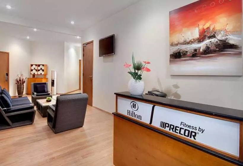 هتل Hilton Yaounde