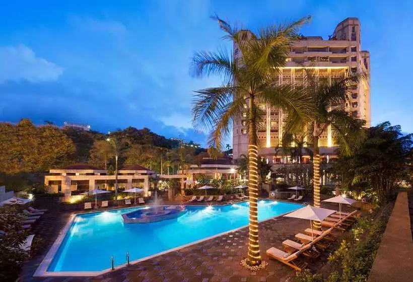 هتل Hilton Yaounde