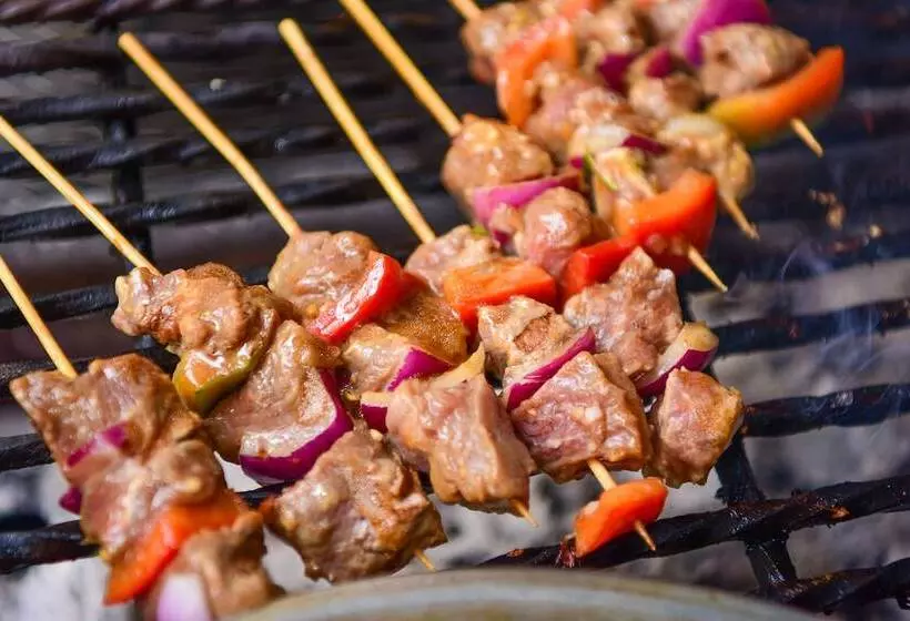 هتل Nairobi Safari Club By Swiss Bel