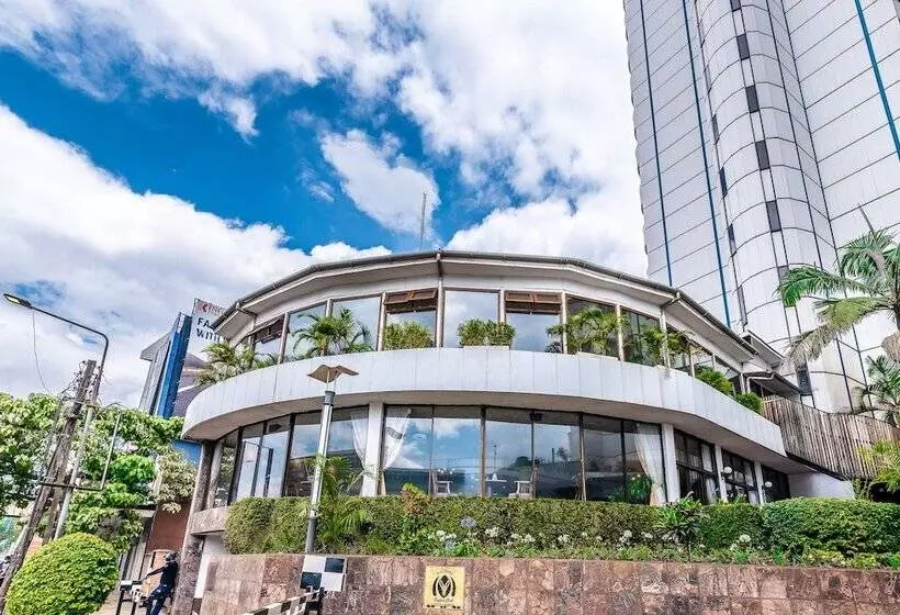 هتل Nairobi Safari Club By Swiss Bel