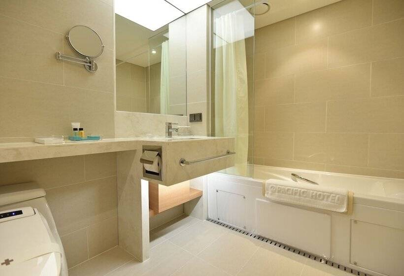 בית מלון כפרי Pacific