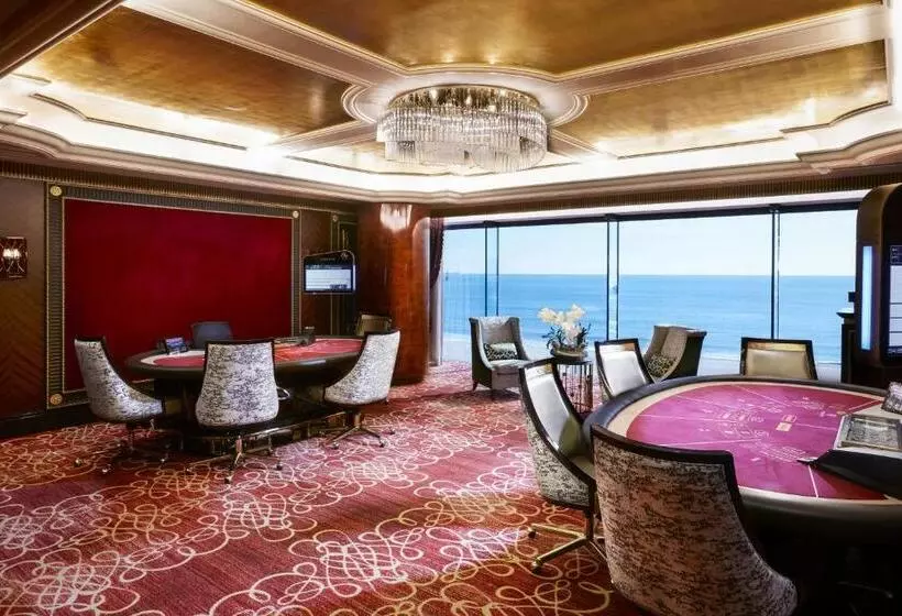 Paradise Hotel Busan