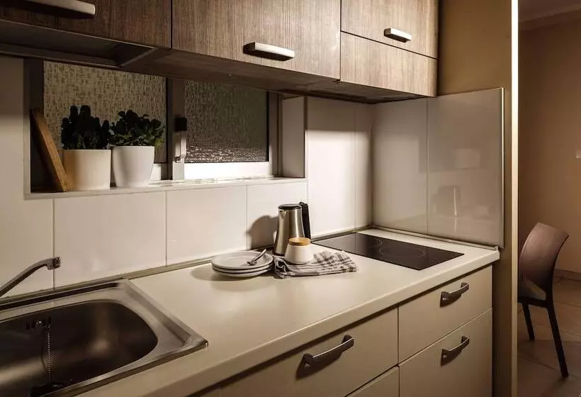 115 The Strand Hotel By Neu Collective