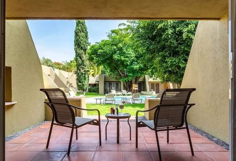 Отель Camino Real Guadalajara